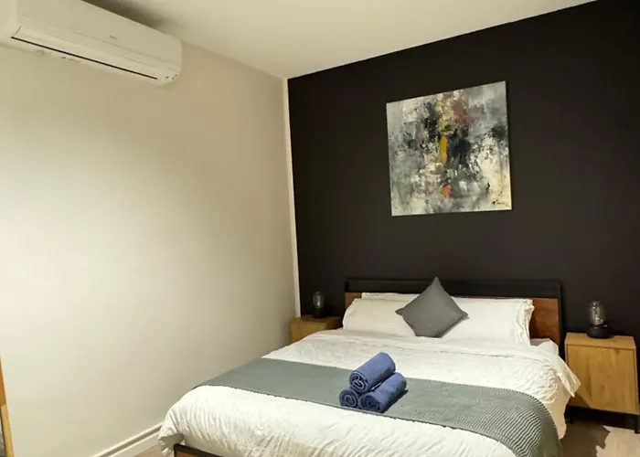 Modern Apartment In Prahran